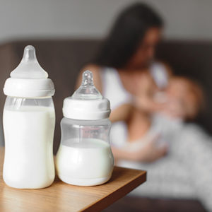 Lactancia y alimentación de bebés
